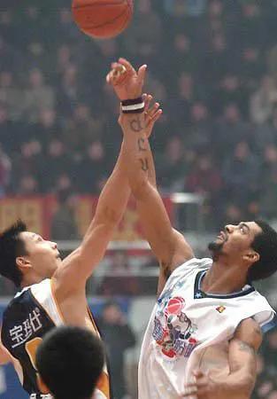 辽篮外援莫兰德水平,辽篮铁定换外援了吗