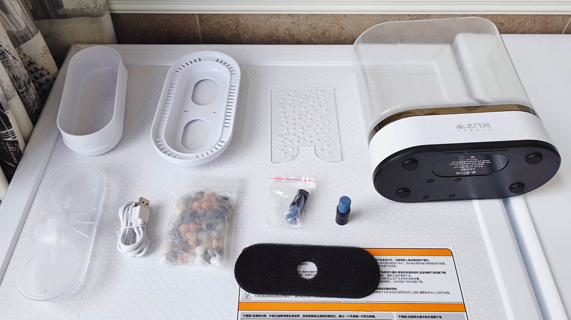 透明小型鱼缸可以养鱼吗,小型鱼缸养鱼知识