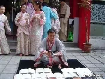 七夕节的由来与习俗简介,七夕节习俗和由来怎么写