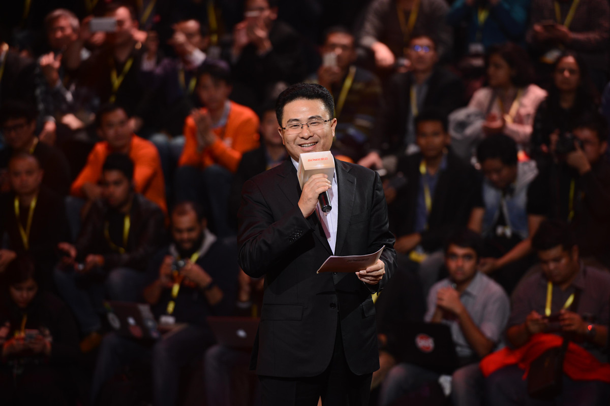 一把牌输7亿美金，欠债200多亿跑路，金立手机创始人至今去向成谜