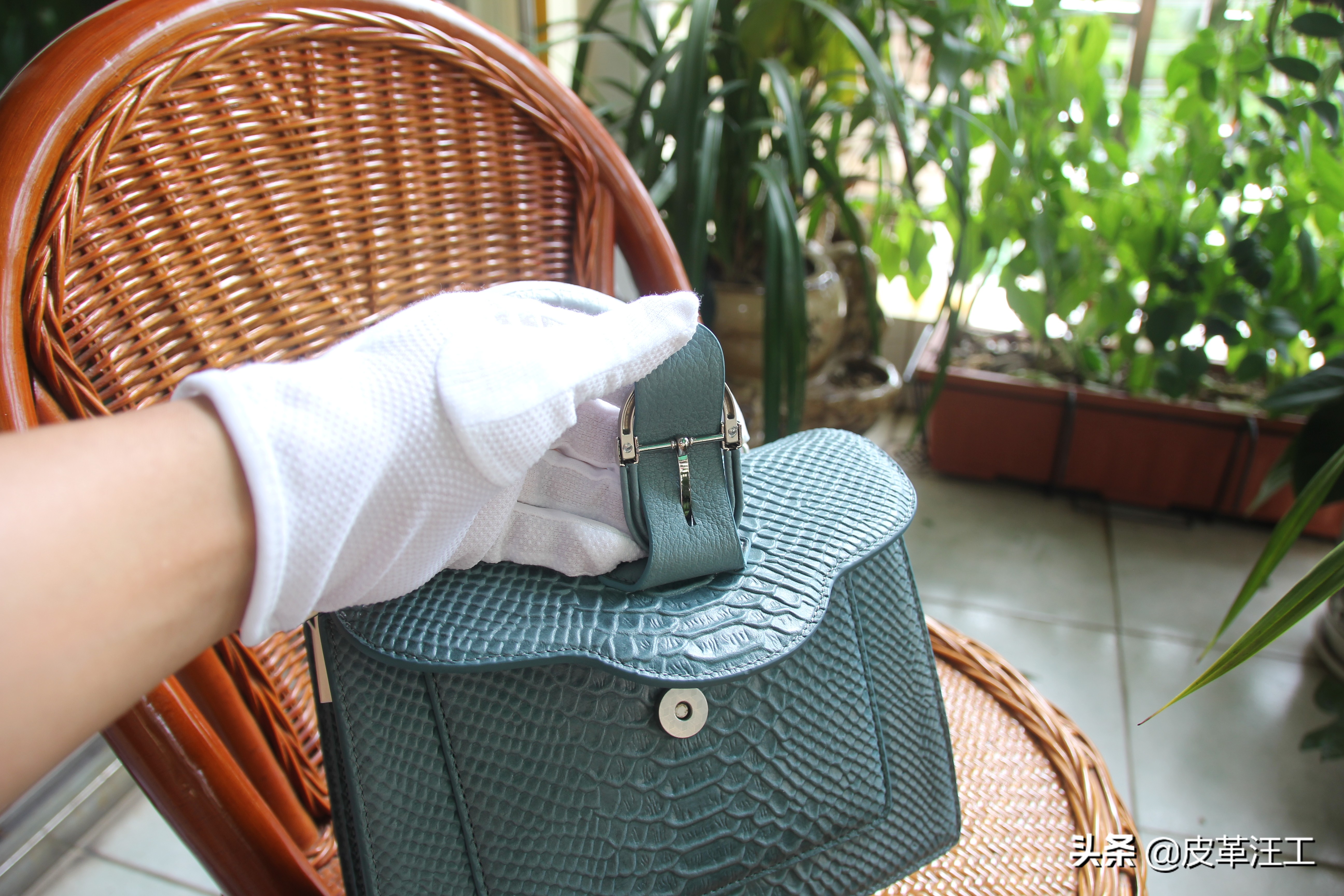 秋冬新款头层牛皮真皮女包图片,真皮女包100%牛皮法式复古风