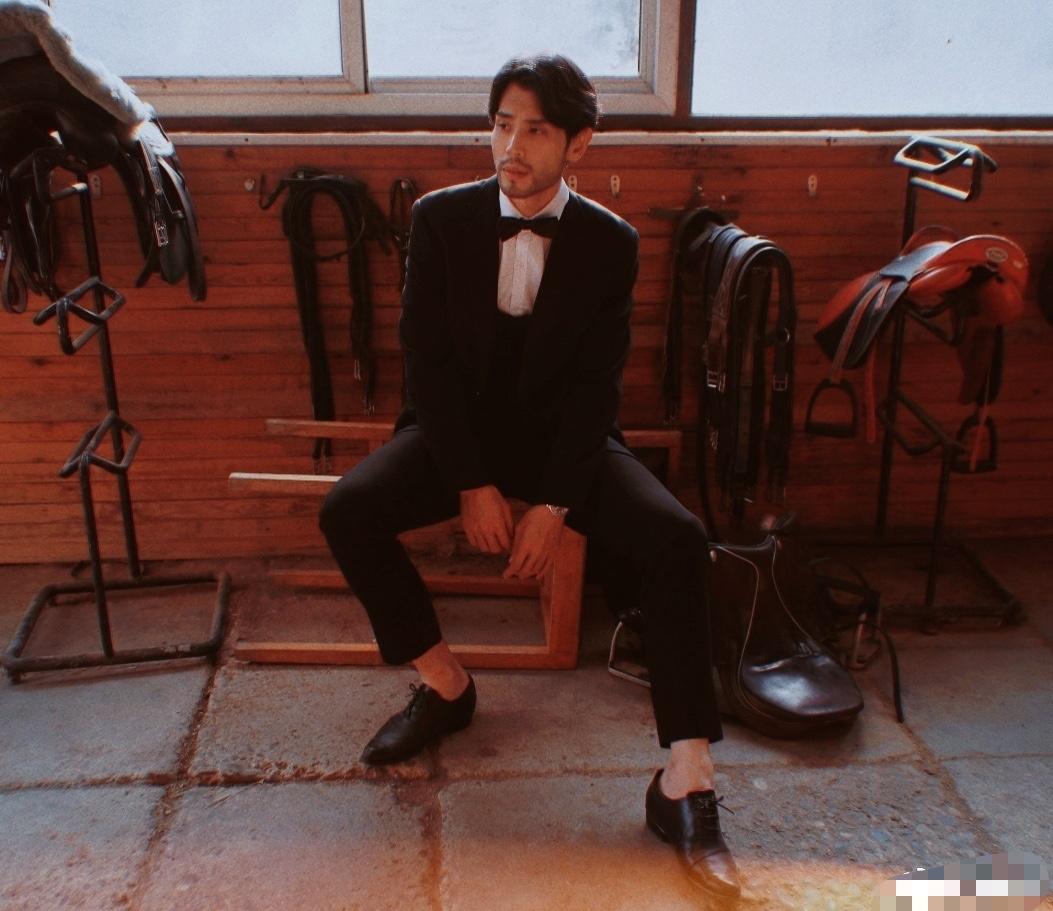 台湾艺人任思齐怒批蔡英文政府！指其制造舆论*脑洗**民众，堪比汉奸