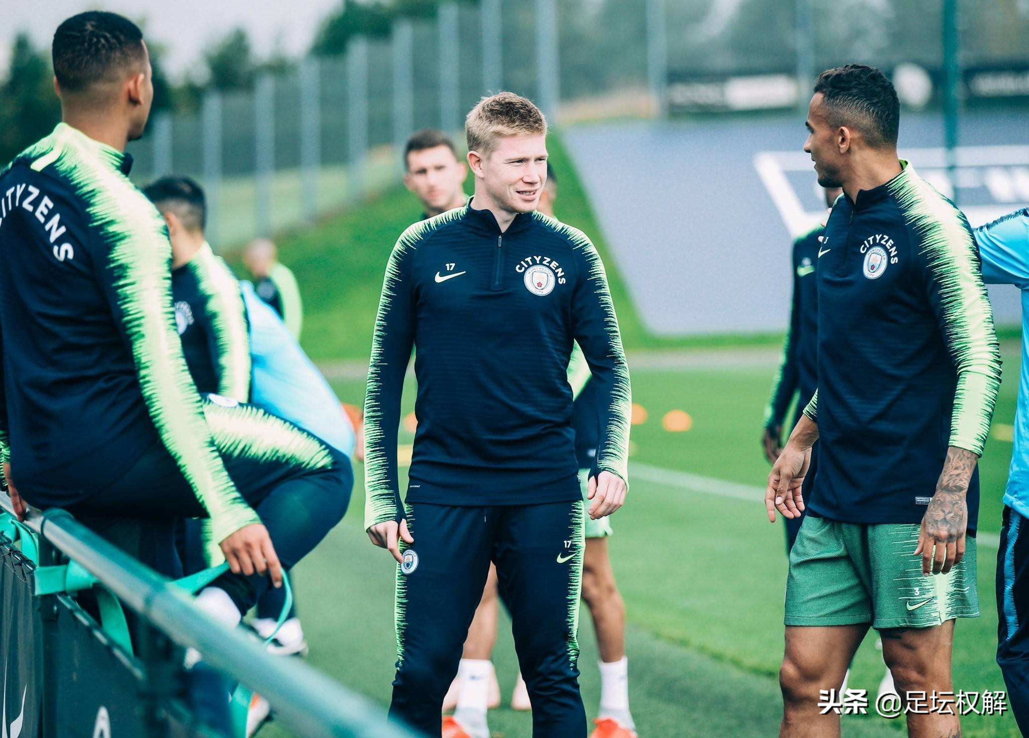 19岁梅西皇马帽子戏法一战成名,19岁梅西复制马拉多纳神迹