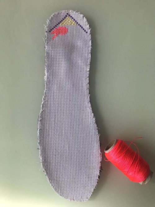 纯手工鞋垫制作全过程,纯手工鞋垫制作方法