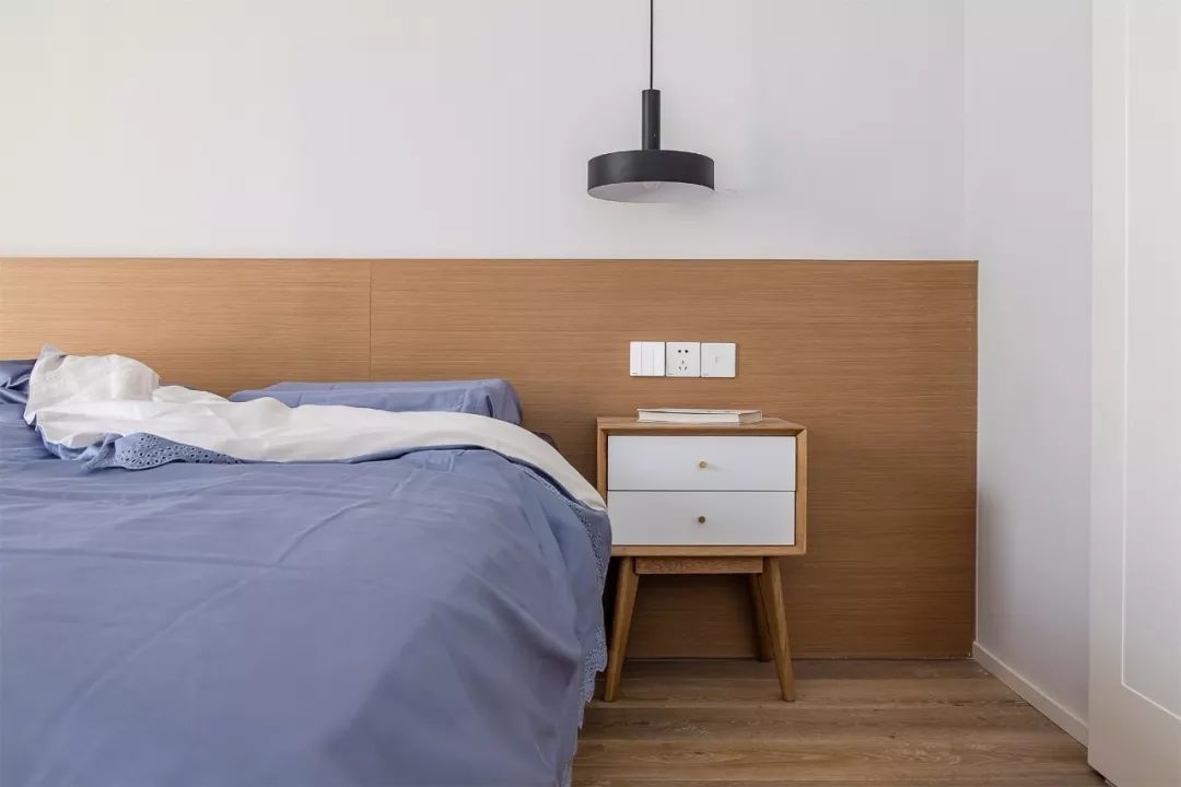 木饰面的背景墙温润的质感,木饰面做背景墙环保耐用吗