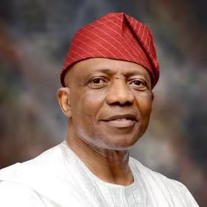 非洲巨富私生女嫁英国帅侯爵，却被婆婆嫌糟蹋400年血脉？