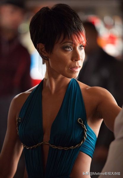 鍝ヨ碍瓒呯骇鑻遍泟,鍝ヨ碍瓒呯骇鑻遍泟绯诲垪