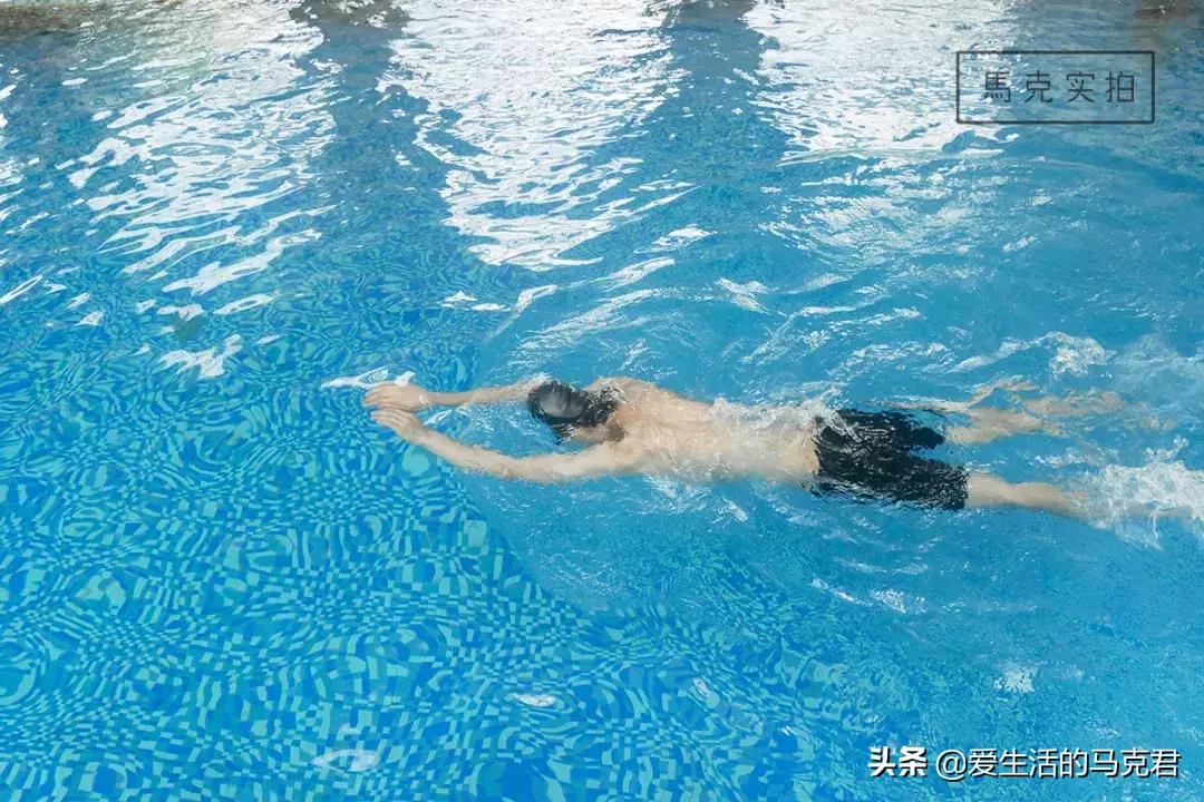 泳镜迪卡侬和李宁的哪个好,泳镜热卖榜第一名防雾迪卡侬