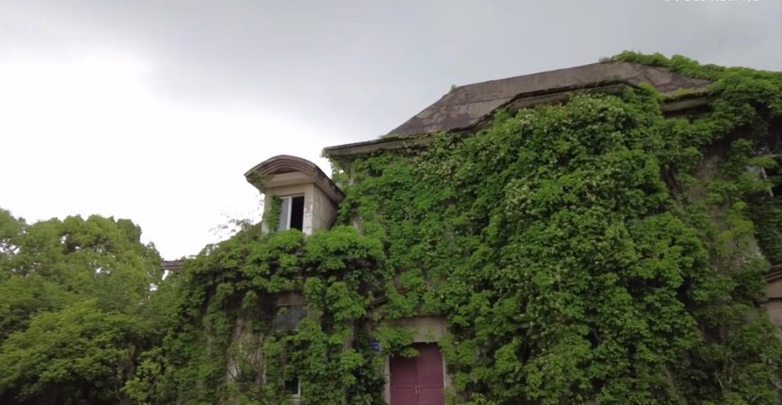 贵阳近郊小岛废弃别墅是怎么回事,贵阳废弃别墅群怎么回事