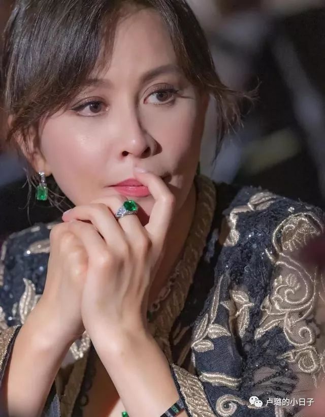 女明星珠宝首饰大比拼高清,女明星都戴什么珠宝