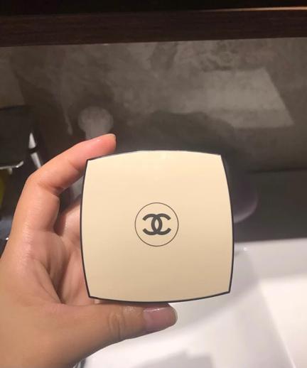 圣罗兰兰蔻阿玛尼哪款气垫比较好,推荐气垫持久遮瑕阿玛尼