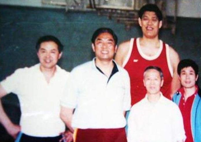 穆铁柱葬礼现场,穆铁柱八一