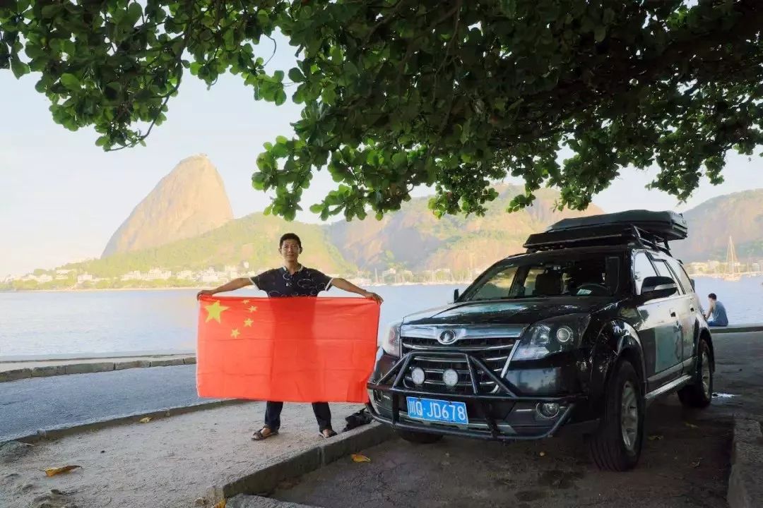 他一人一车环游五大洲，遭连环抢劫，却看见最美的风景