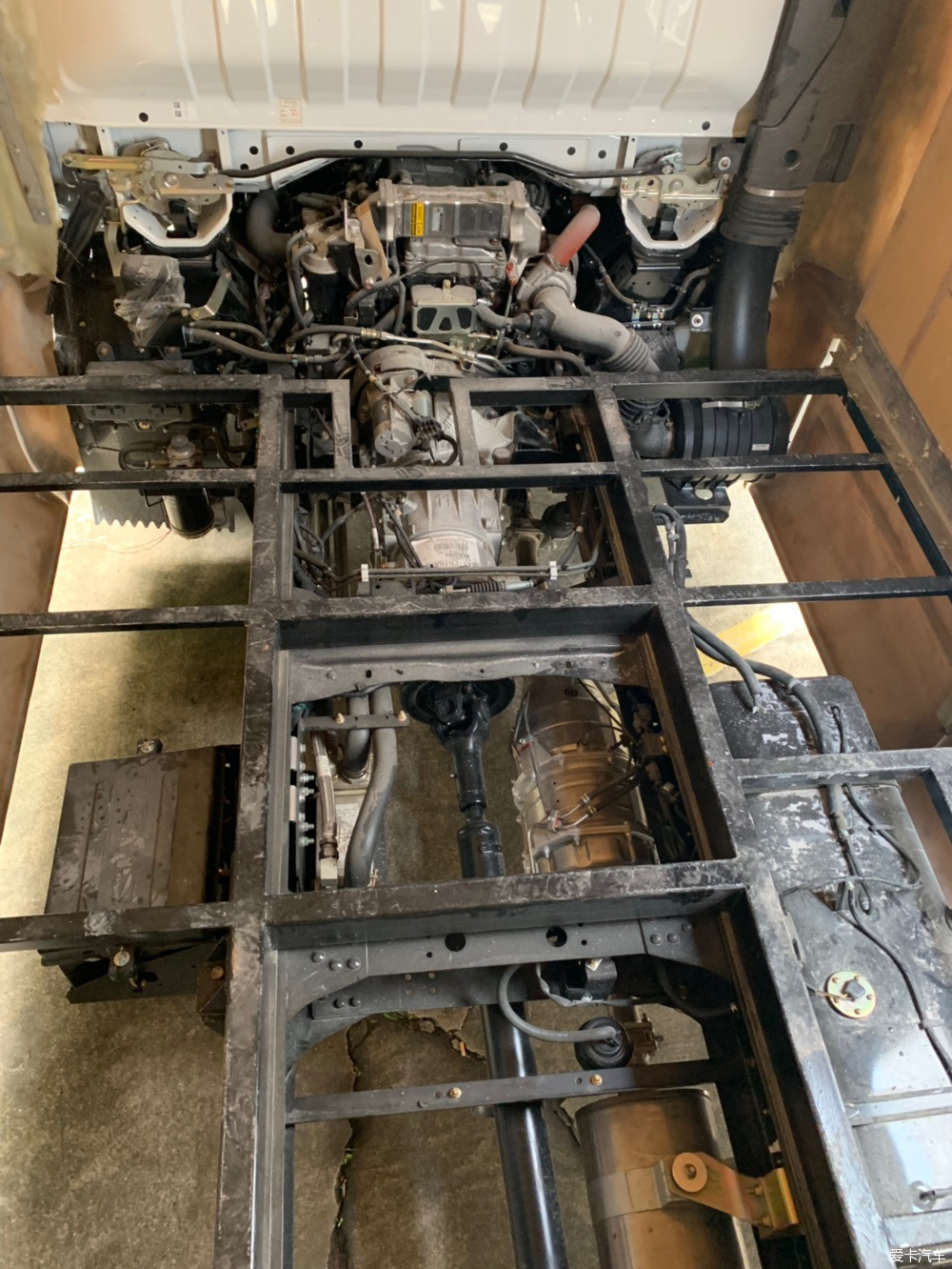 2.0t发动机搭载爱信8at变速箱suv,3.0t柴油v6发动机8at变速箱的车