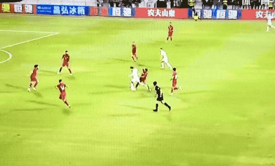 国足1-2负乌兹别克斯坦赛后,国足0-1不敌叙利亚全程解说