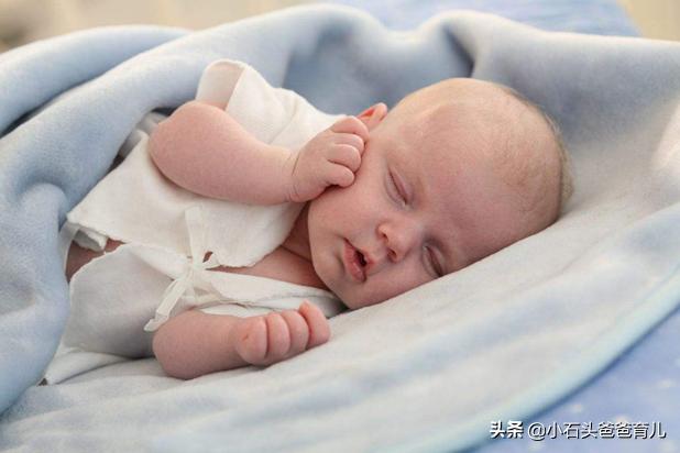 新生儿肠绞痛哭闹时怎么处理,新生儿肠绞痛哭闹怎么办