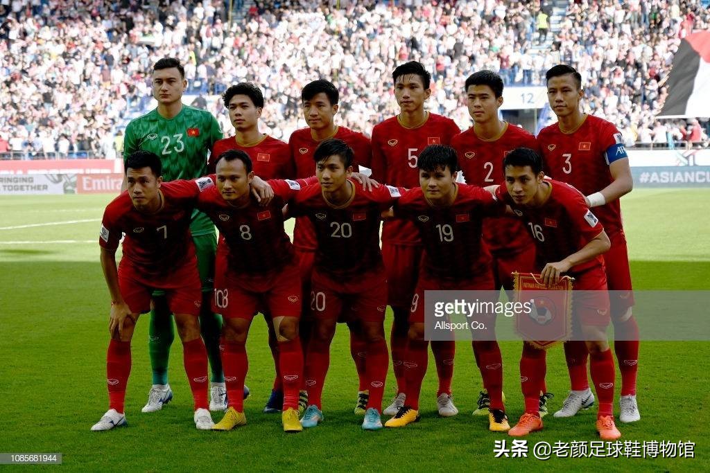 为什么国足最简单的停球都做不到,国足停球真的不好吗