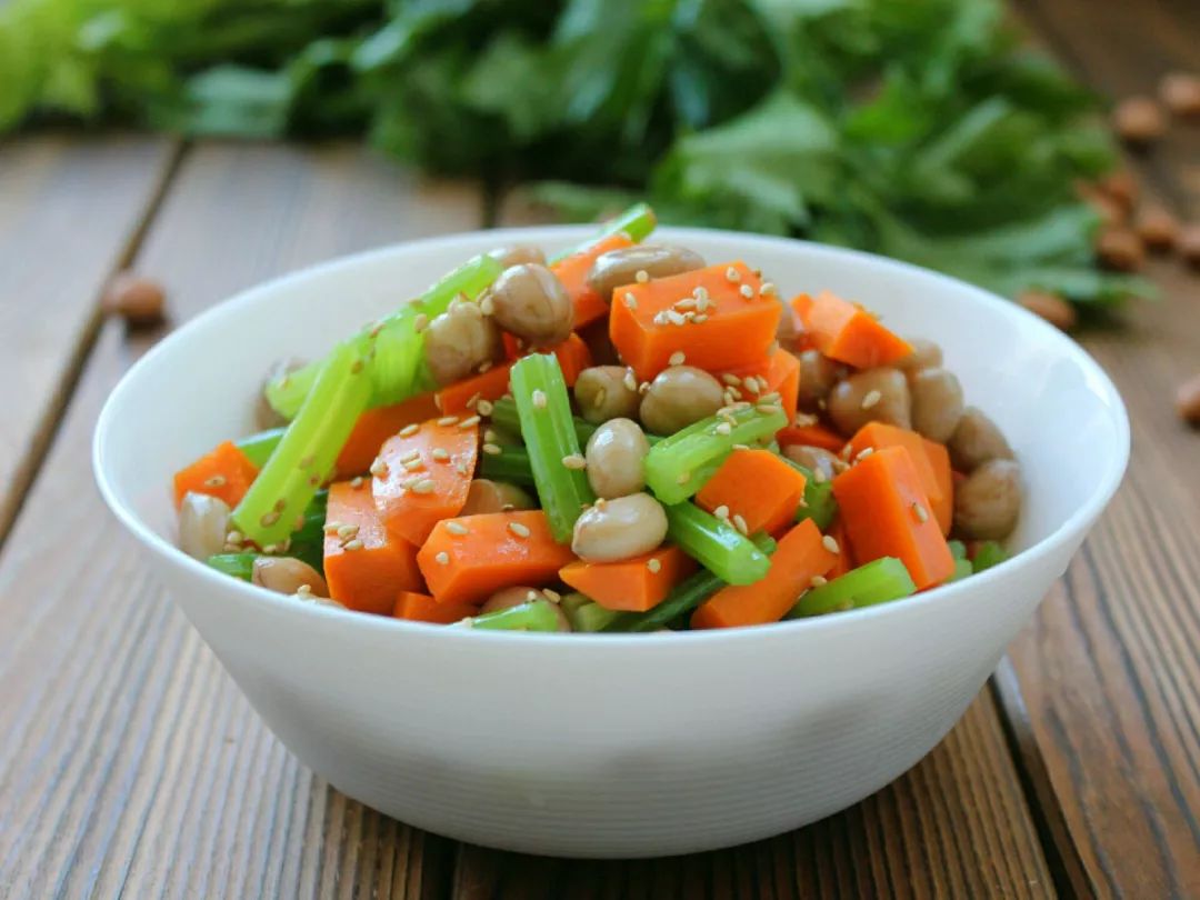 百草回芽，百病发作，12道清肺去火的春季美食推荐给大家！