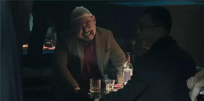 《扫黑风暴》太敢拍了！官方一张海报，暴露了贺芸是“内鬼”？