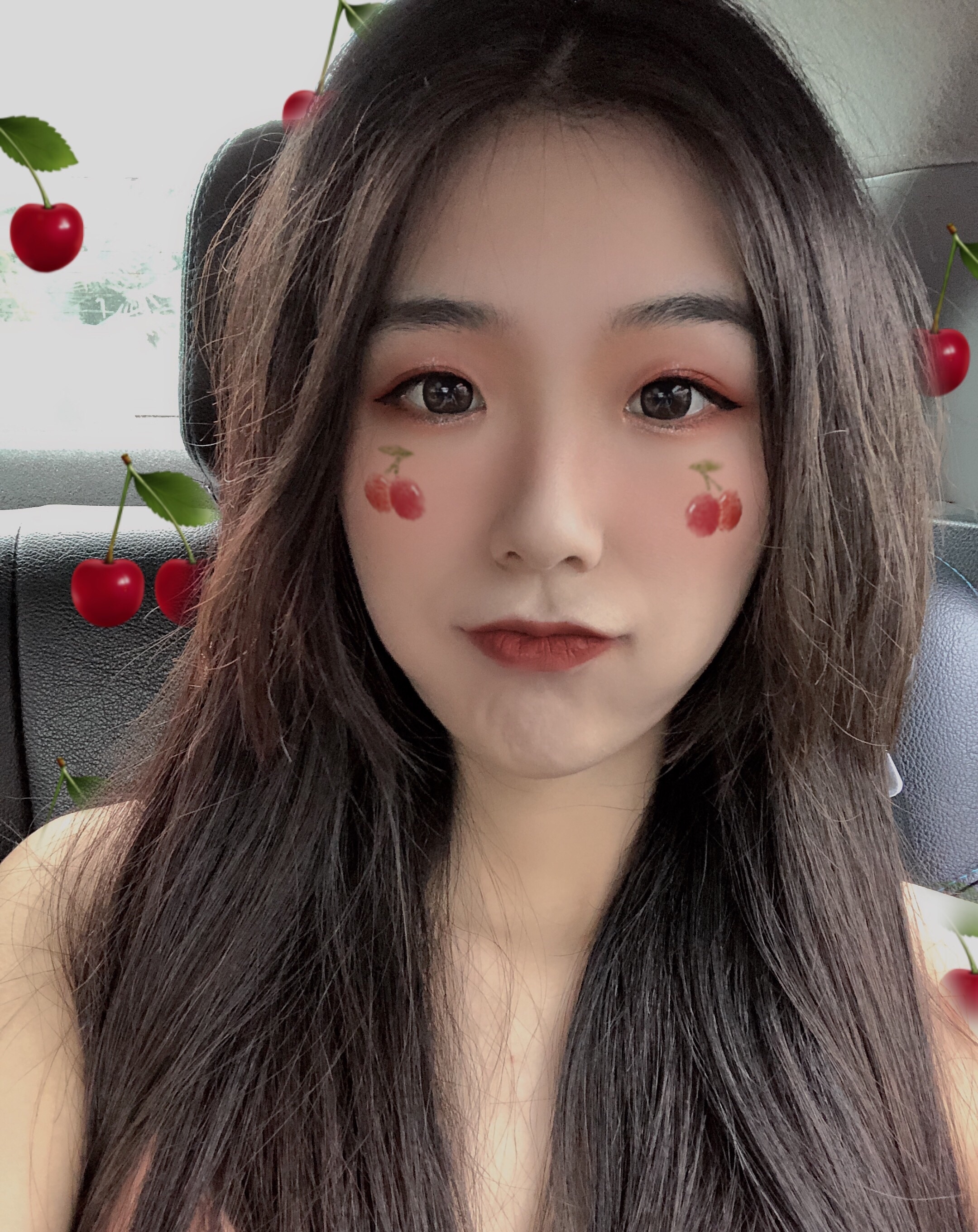 S17首个王者女主播诞生!*牙虎**花花酱4小时上王者,辅助也能carry