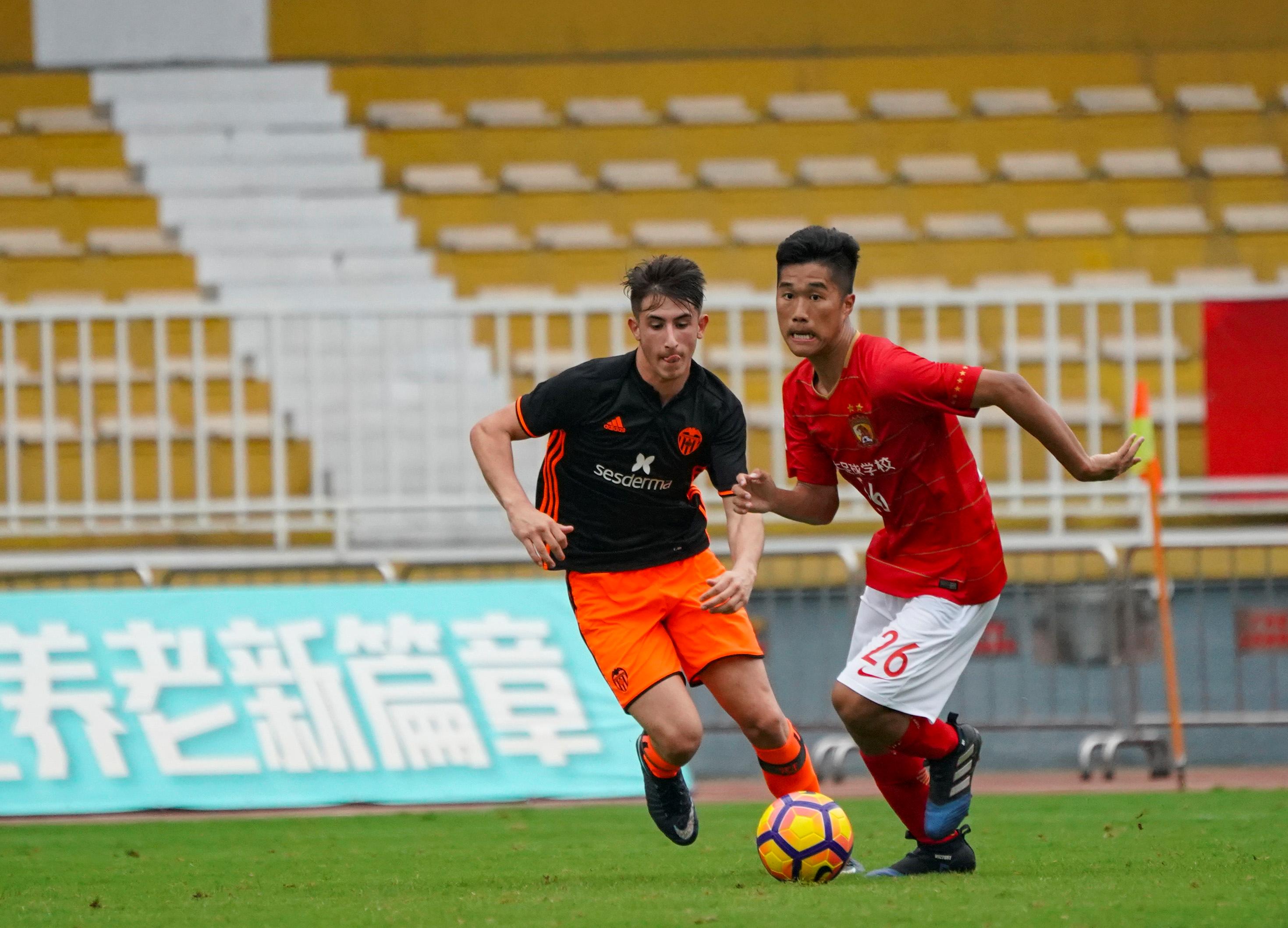 广州队初登中超有多强,广州恒大队首发名单