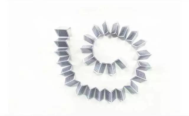 只需扑克牌就能玩优质亲子游戏，快带孩子嗨起来吧