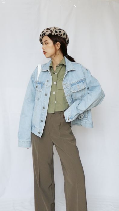 最节省空间又简便的叠风衣方法,薄款中长风衣怎么叠