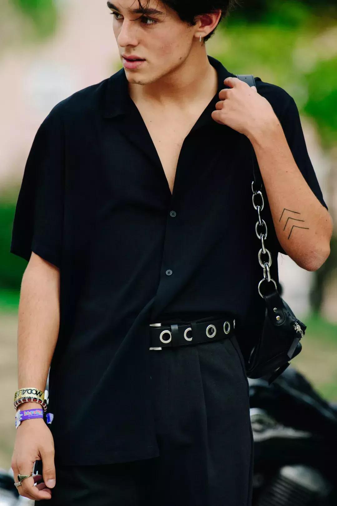 gucci双g皮带搭配男士,gucci双g皮带现在还流行吗