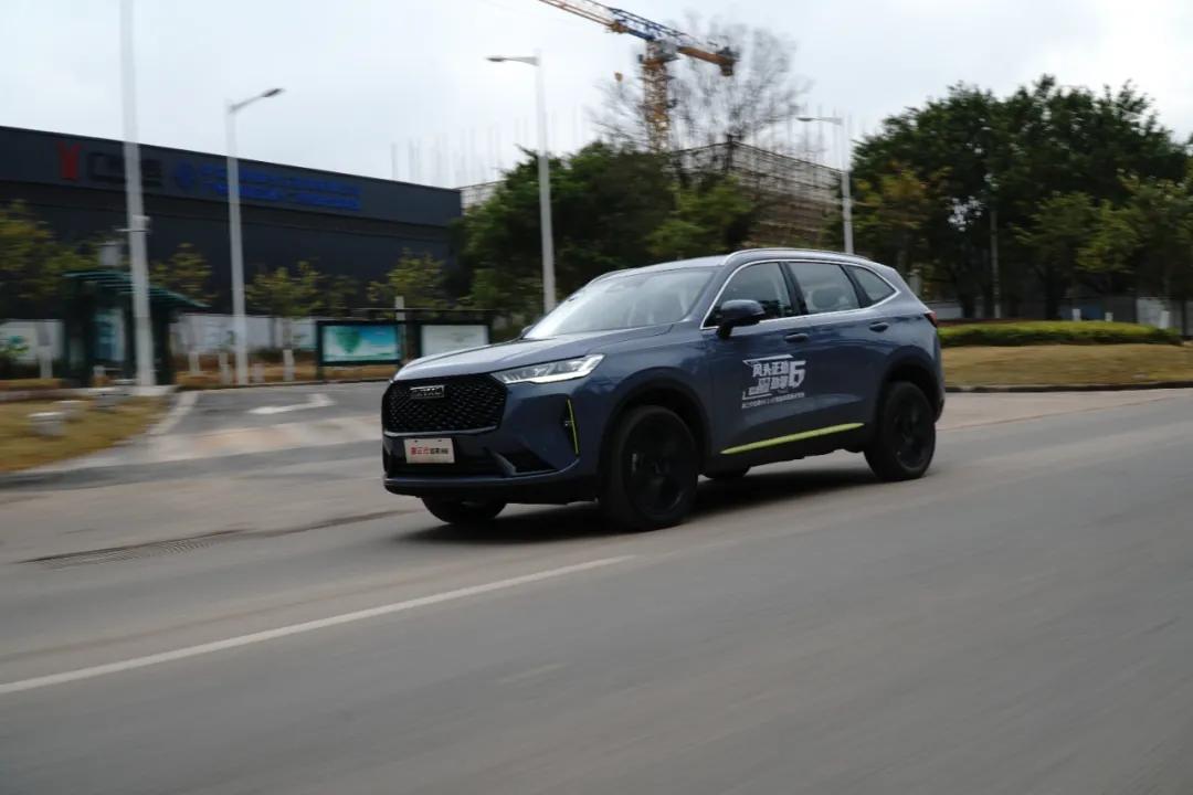 哈弗h62.0t第三代还值得买吗,第三代哈弗h62.0t驾驶感受