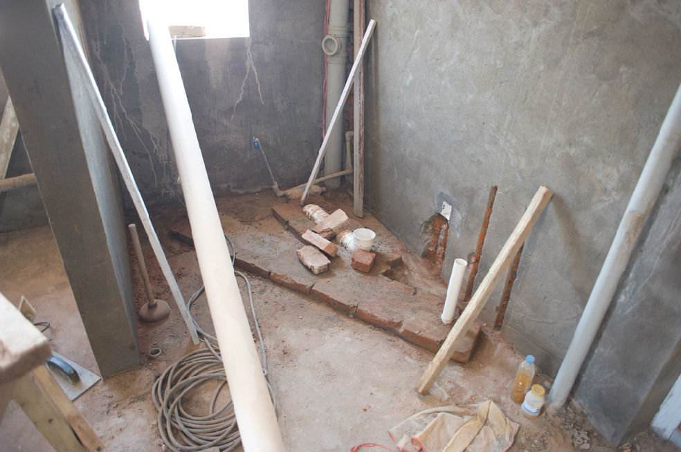 卫生间马桶位置不合理如何解决,卫生间马桶的位置不对如何化解