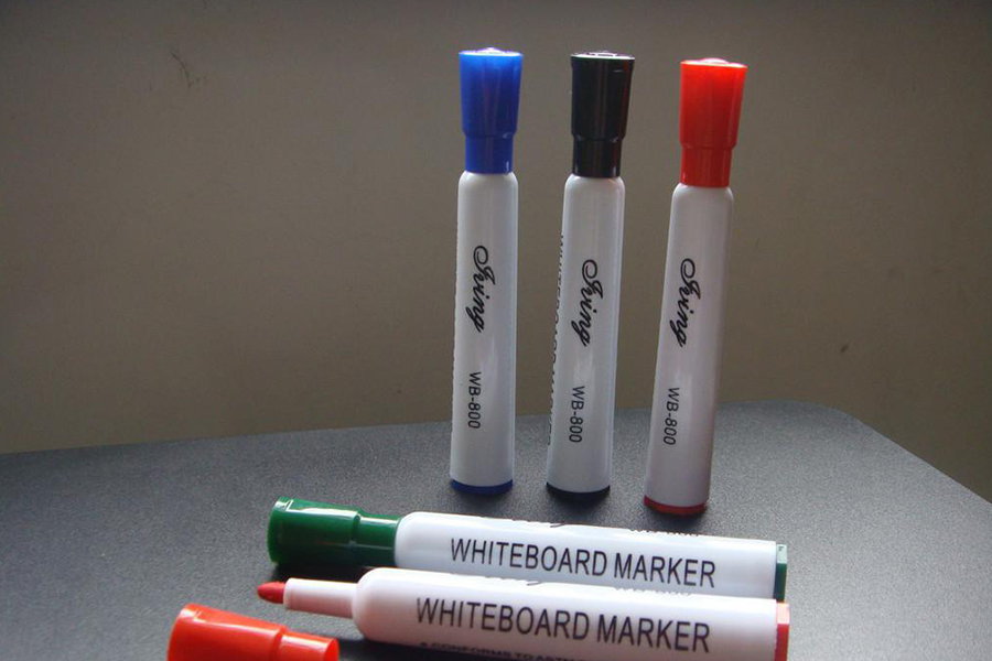 白板记号笔弄在手上怎么才能去除,如何去除白板上记号笔字迹