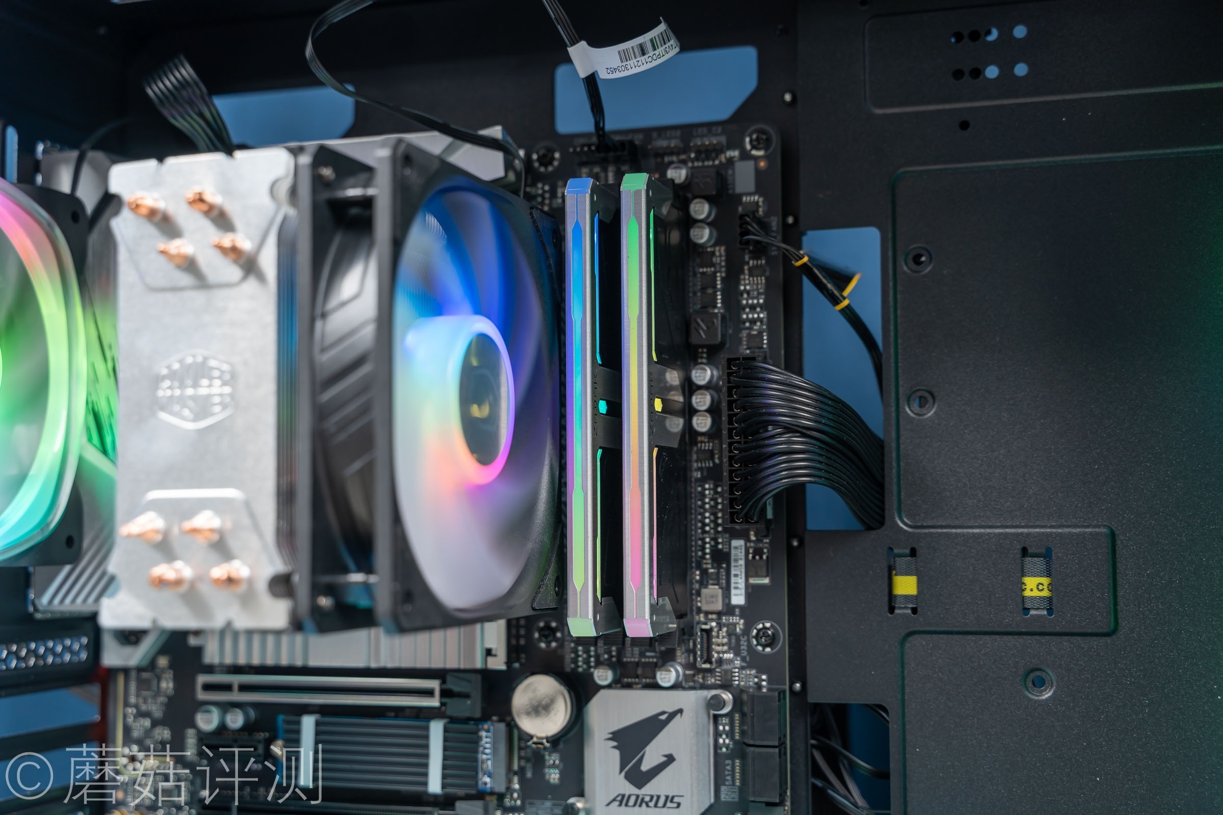 青春回忆系列：期望LPL夺冠，朋友装了台5700G主机玩lol