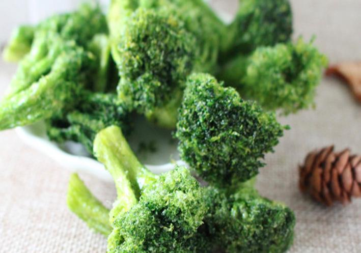 清洗西兰花用凉水还是热水,苏打水泡西兰花能洗得干净吗