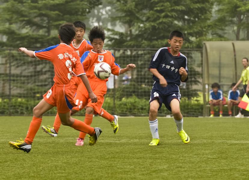 学足球有捷径走吗,要学足球该从何练起