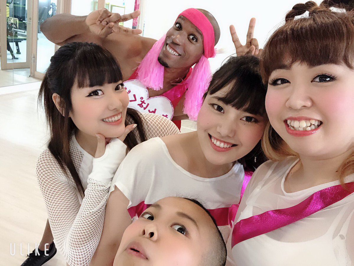 美少女cosplay真人版,外国cosplay健身少女