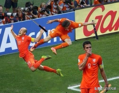 55场55球,51场50球