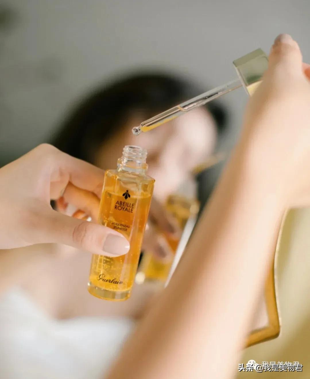 使底妆服帖的精华适合混油皮,大干皮亲妈粉底液大推荐