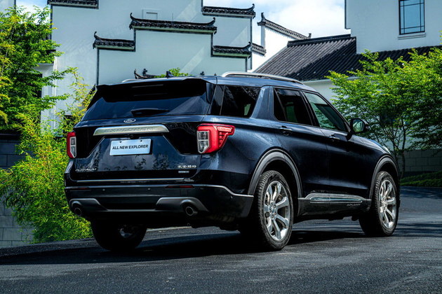 低调买suv40万买探险者70万买q7,福特探险者全新款2023款真实报价