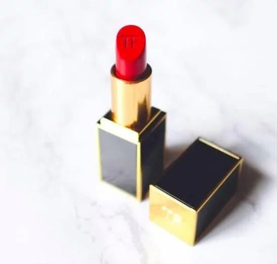 还在纠结选什么款式颜色吗,还在犹豫如何抉择其实根本无所谓