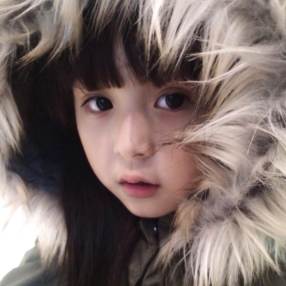 鼻子黑头多应该用什么护肤品,去毛孔黑头的护肤品