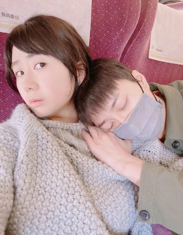 福原爱被家人4年冷*力暴**？婚姻新状况，女方身边有小6岁异性朋友