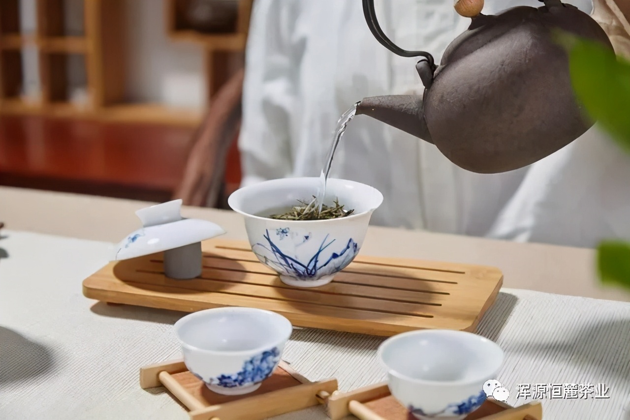 茶杯的讲究与规矩,银茶杯的使用方法和注意事项