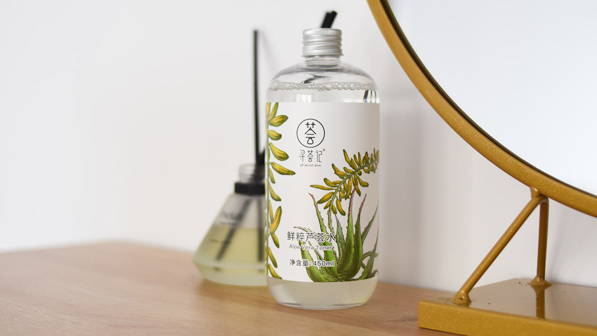 芦荟胶和保湿水的区别是什么,芦荟胶和水乳哪个补水效果好