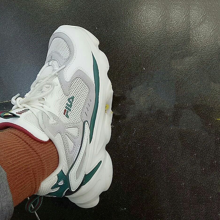 fila老爹鞋火星穿搭,fila老爹鞋复古经典