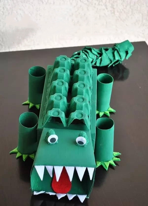 如何用废大纸箱给孩子做玩具,变废为宝做儿童玩具