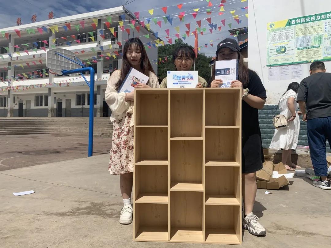 100家图书馆计划第五站巴尔村小“梦想图书馆”活动圆满落幕