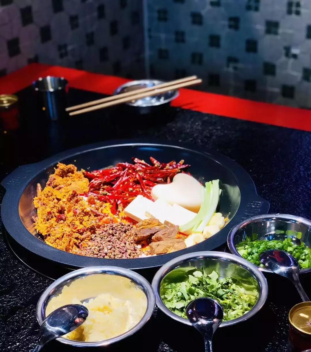 西安小寨网红牛排火锅,成都建设路牛排火锅
