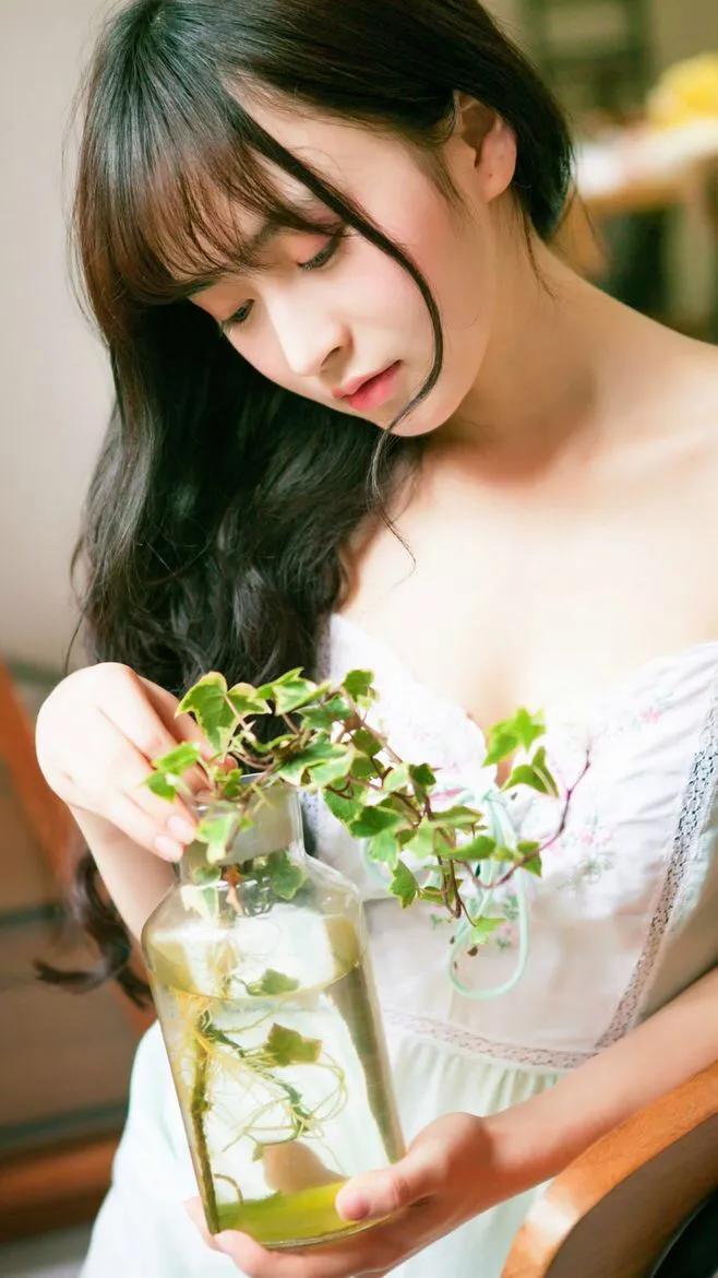 怎么逗女孩子开心的幽默段子,逗女孩子开心的小套路