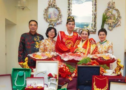 何超盈过往恋情,何超盈爱情史