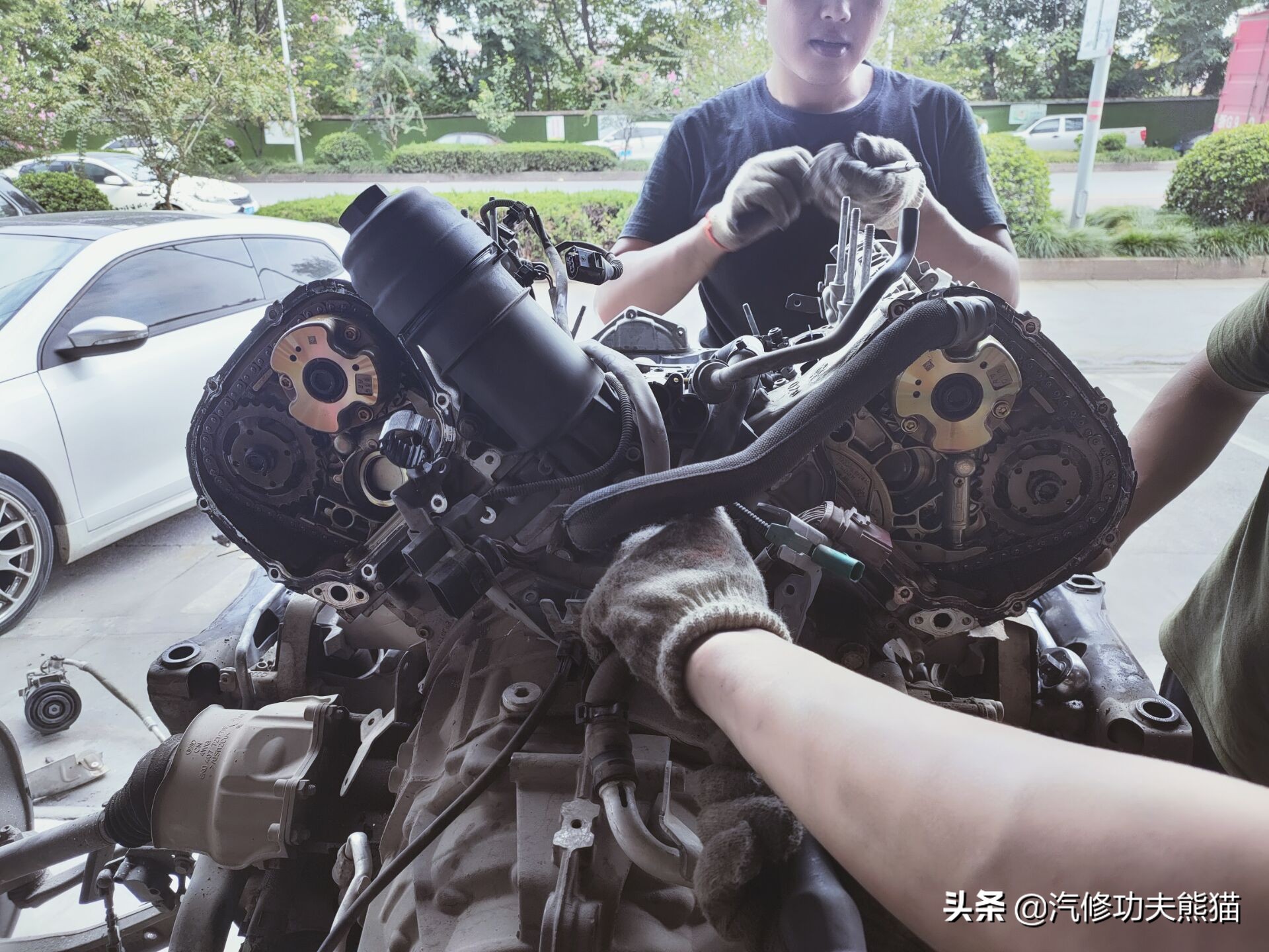 奥迪a8烧机油吗48v轻混,奥迪a8烧机油一千公里烧0.5正常吗